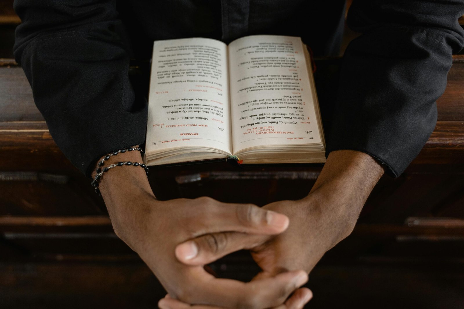Como a fé pode ajudar a controlar a ansiedade: 5 práticas espirituais diárias